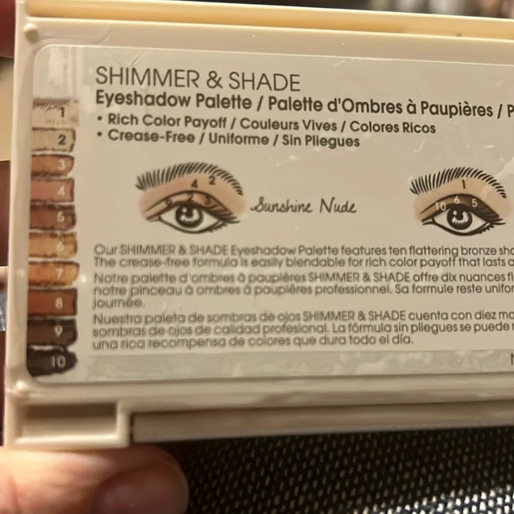 NWT Flower Gimme Gold Eyeshadow Palette